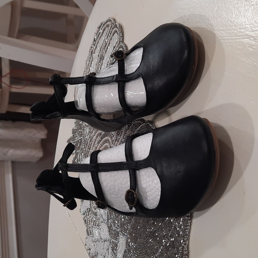 Girls Gap Ballerina Strap Flats